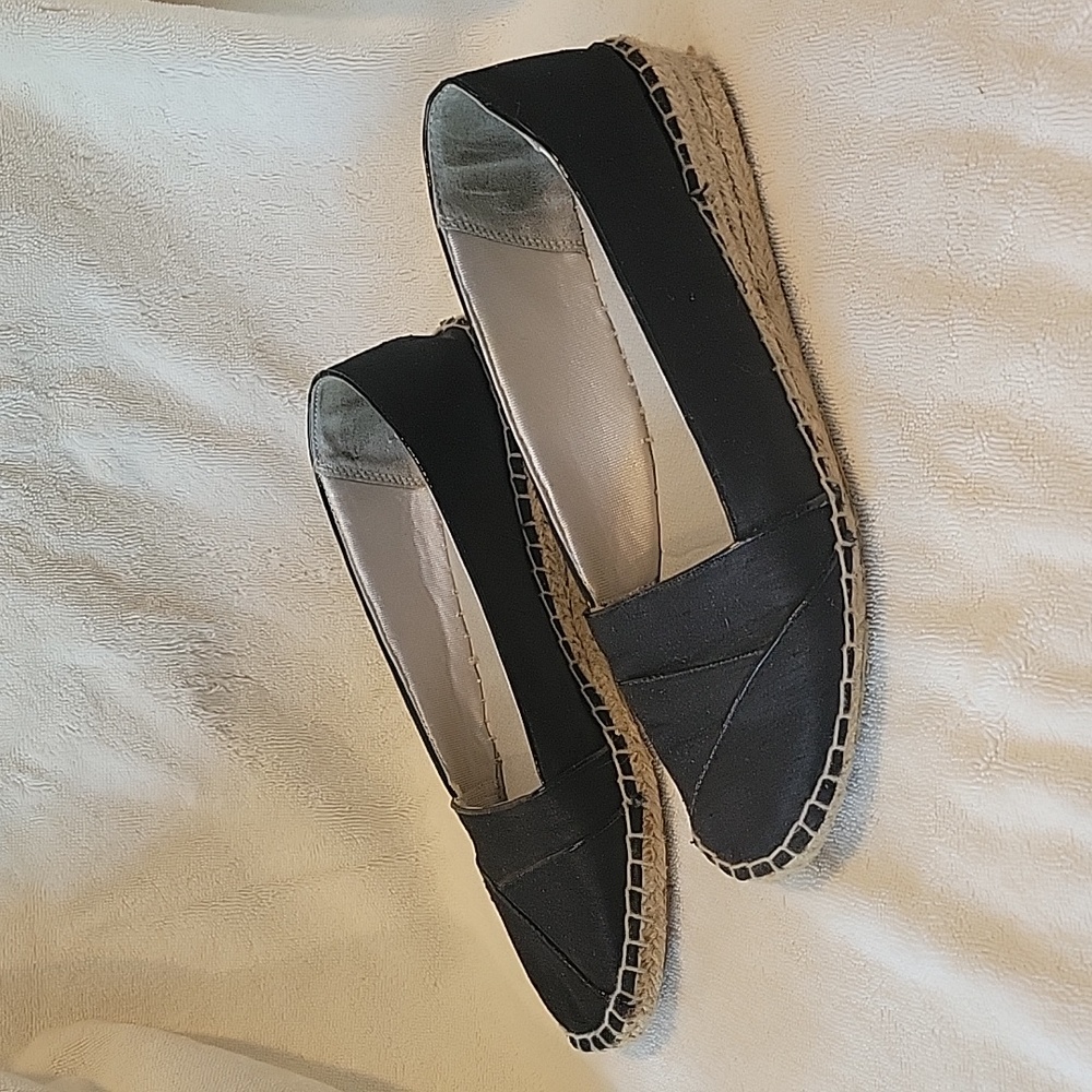 Life Stride Black Espadrille Slip On Wedge - Size 9.5